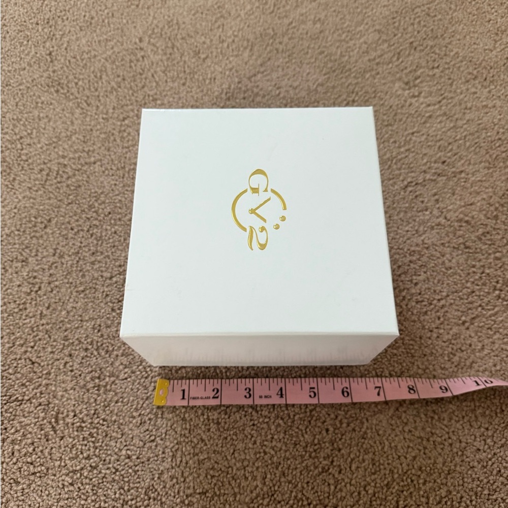 GV2 Women’s or Men’s Watch Box for Storage or Display. Empty. - Picture 3 of 15